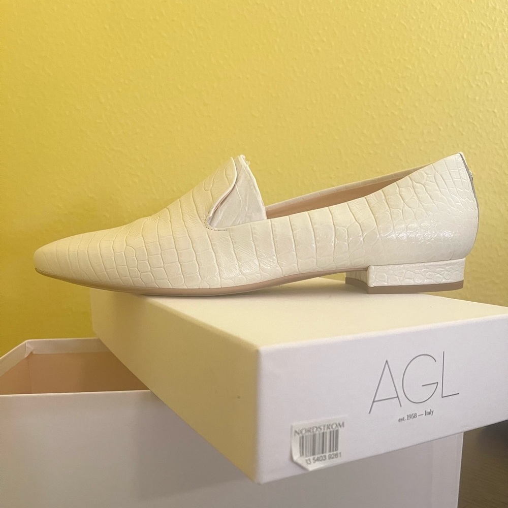 Agl Women's Soft Moc Croc Embossed Leather